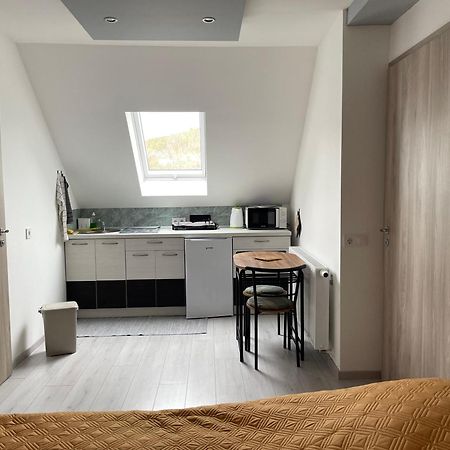 Jasmin Apartment House Вонярквашеги Екстериор снимка