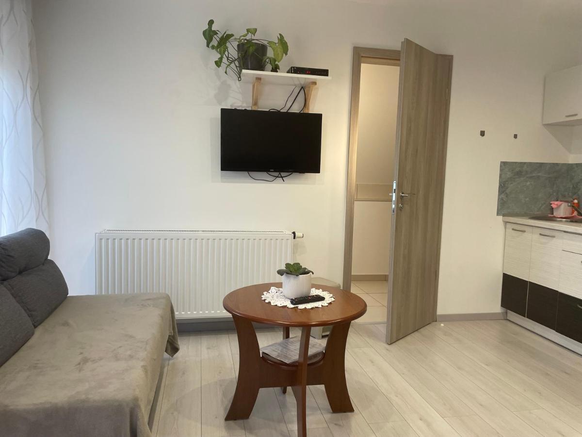 Jasmin Apartment House Вонярквашеги Екстериор снимка